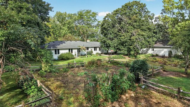 22015 Pillsbury Avenue, Lakeville, MN 55044