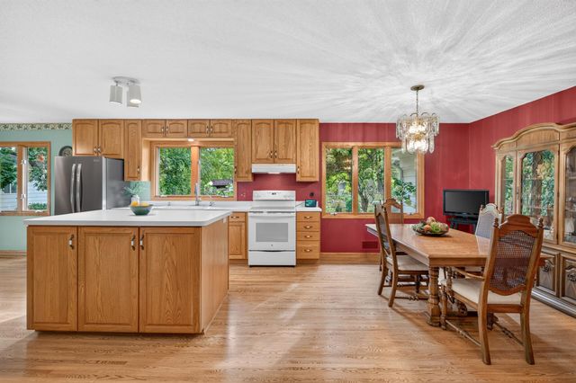 22015 Pillsbury Avenue, Lakeville, MN 55044