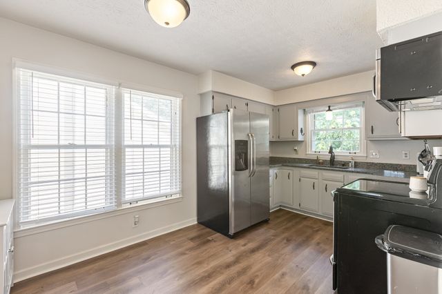 5436 Village Way, Nashville, TN 37211