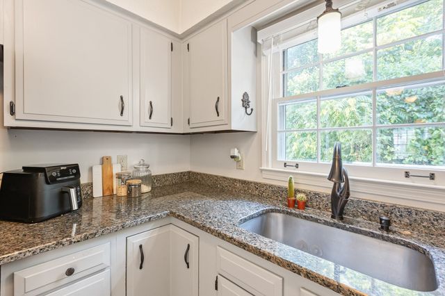 5436 Village Way, Nashville, TN 37211