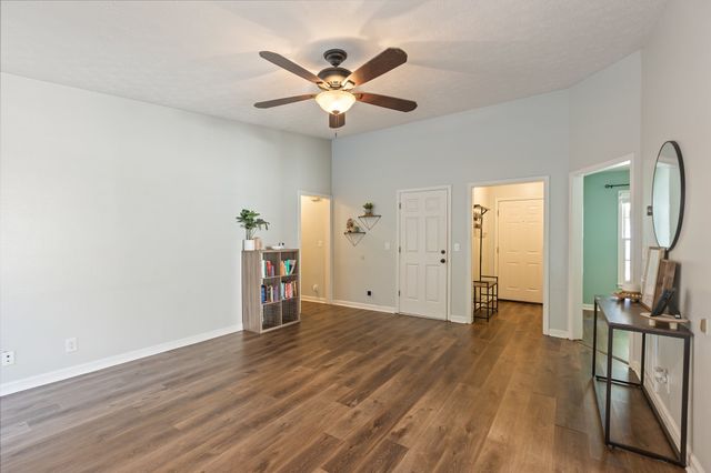 5436 Village Way, Nashville, TN 37211