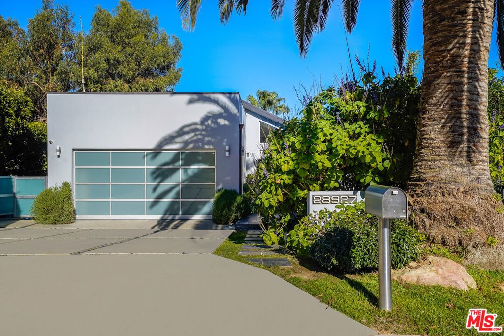 Image 1 of property listing at 28927 W Beach Lane, Malibu, CA 90265