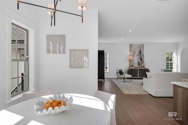 216 Fig Avenue, Fairhope, AL 36532