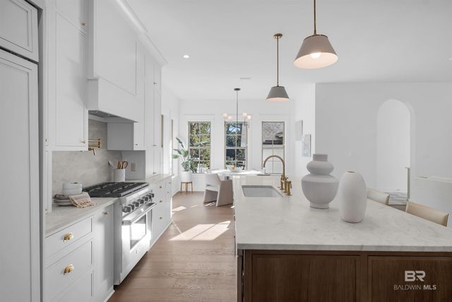 216 Fig Avenue, Fairhope, AL 36532