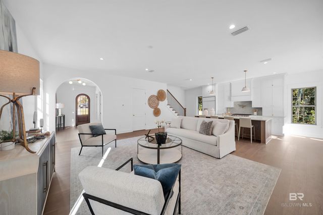 216 Fig Avenue, Fairhope, AL 36532