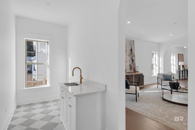 216 Fig Avenue, Fairhope, AL 36532