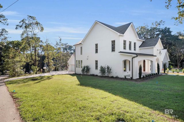 216 Fig Avenue, Fairhope, AL 36532