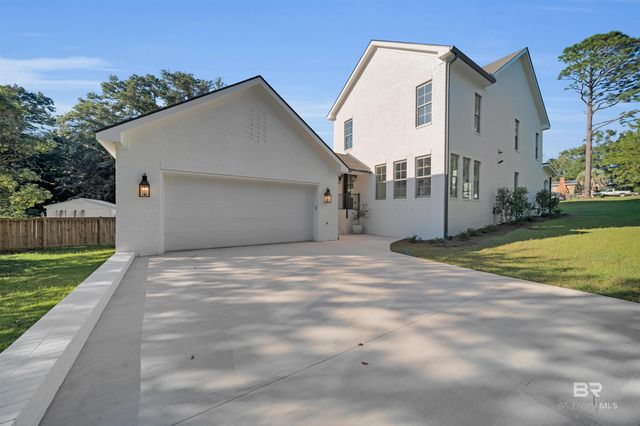 216 Fig Avenue, Fairhope, AL 36532
