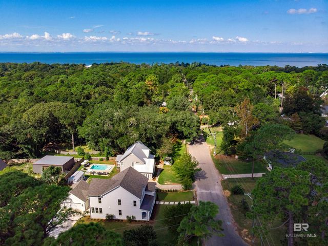 216 Fig Avenue, Fairhope, AL 36532