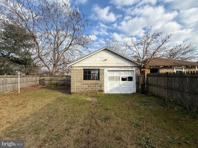 7 N 7TH ST, Millville, NJ 08332