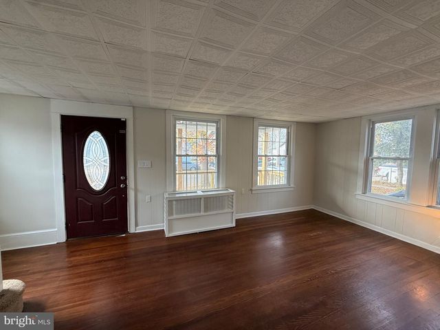 7 N 7TH ST, Millville, NJ 08332