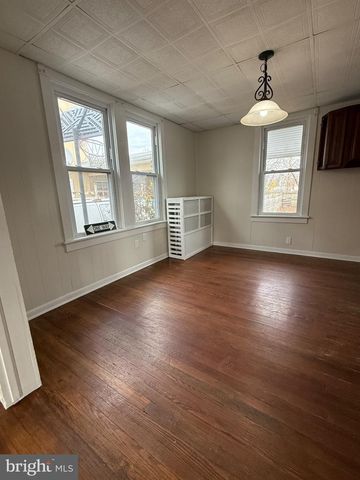 7 N 7TH ST, Millville, NJ 08332