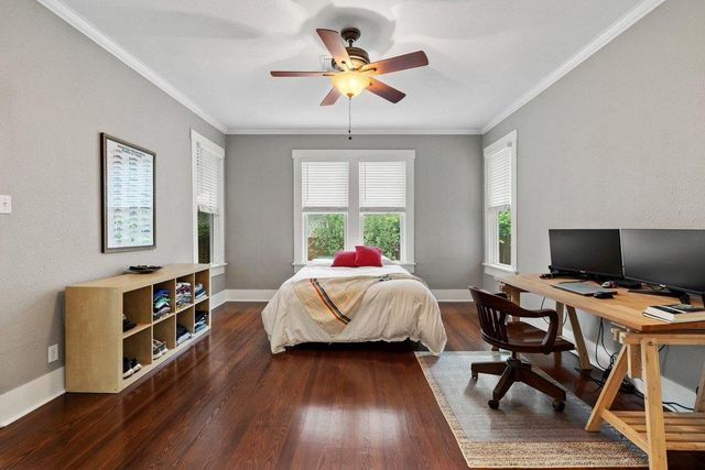 1518 Lexington ST, Taylor, TX 76574