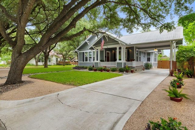 1518 Lexington ST, Taylor, TX 76574