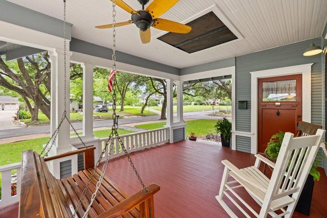 1518 Lexington ST, Taylor, TX 76574