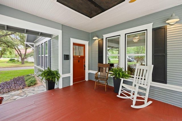 1518 Lexington ST, Taylor, TX 76574