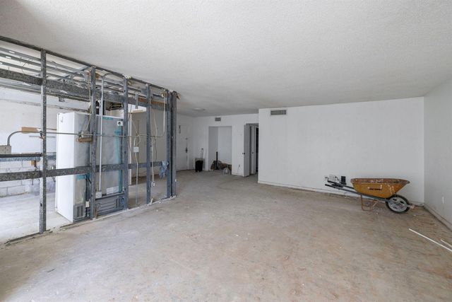 3100 NE 49th Street 306, Fort Lauderdale, FL 33308