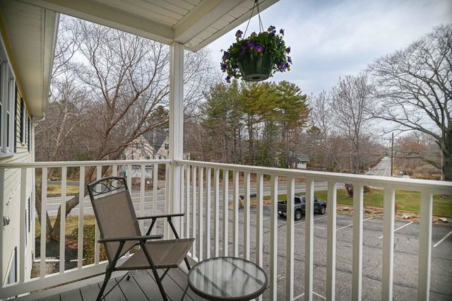 168 Woodbridge Rd Apt 6, York, ME 03909