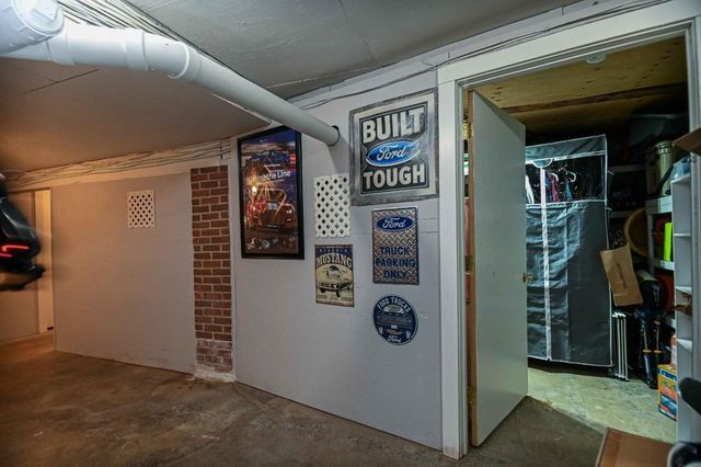 168 Woodbridge Rd Apt 6, York, ME 03909