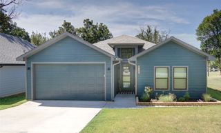 930 W Florence Street, Denison, TX 75020