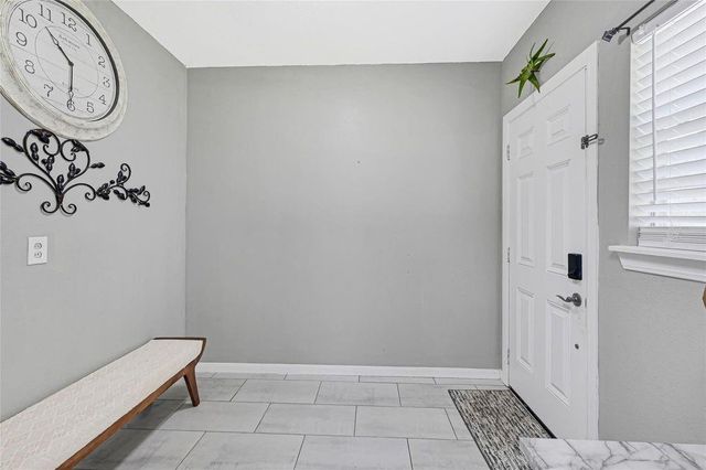 1033 W Snyder Street, Alvin, TX 77511