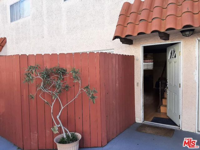 719 N Eucalyptus Avenue 6C, Inglewood, CA 90302