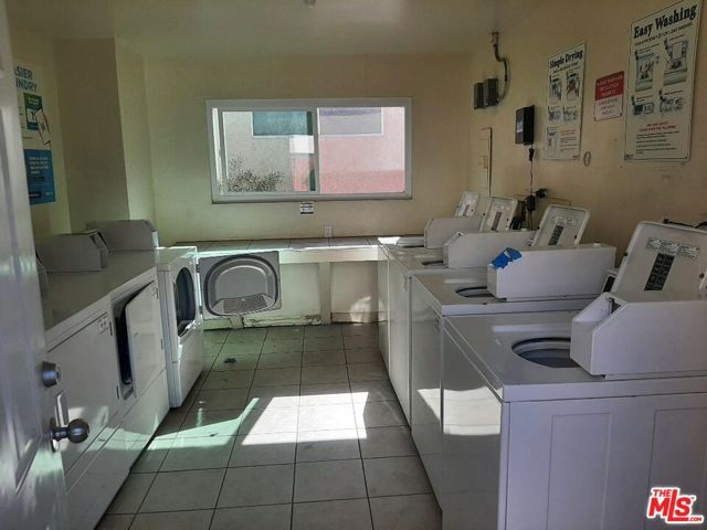 719 N Eucalyptus Avenue 6C, Inglewood, CA 90302