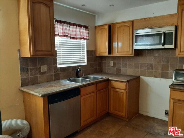 719 N Eucalyptus Avenue 6C, Inglewood, CA 90302