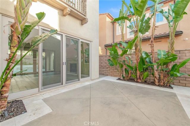 8 last bloom, Irvine, CA 92602