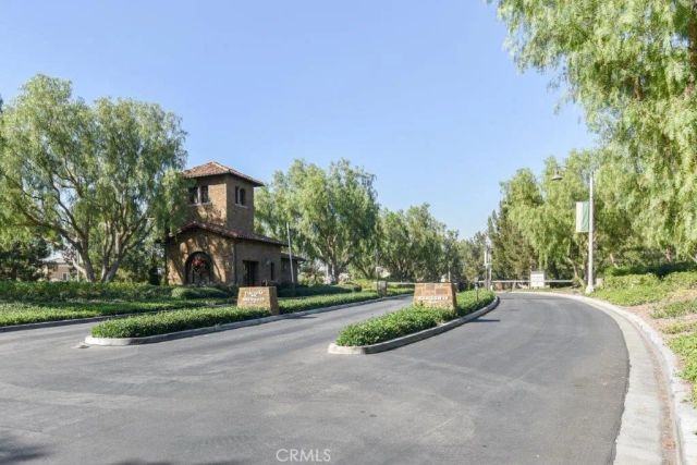 8 last bloom, Irvine, CA 92602