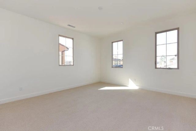 8 last bloom, Irvine, CA 92602
