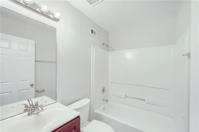 7281 Sandpiper Way, Riverdale, GA 30274