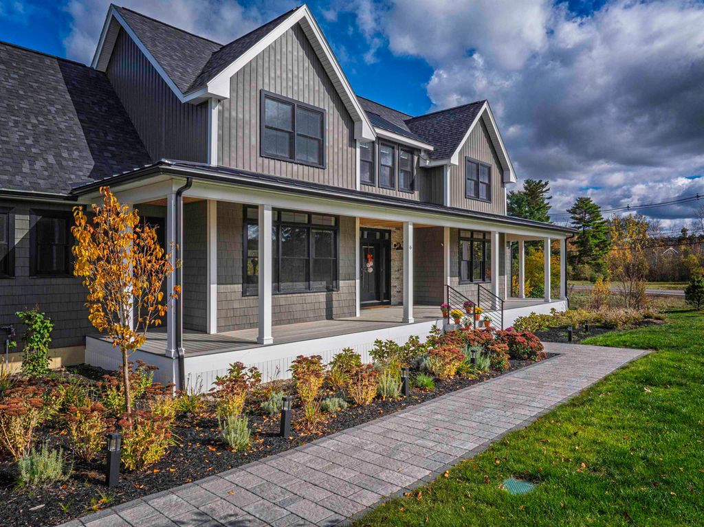 6 Shipwright Way, Newington, NH 03801