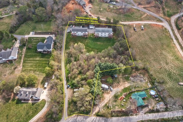 50 & 52 Smith Road, Leicester, NC 28748
