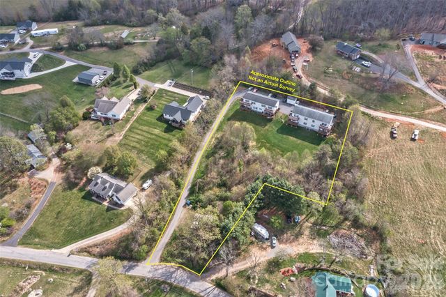 50 & 52 Smith Road, Leicester, NC 28748