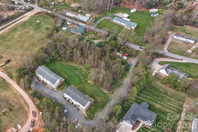 50 & 52 Smith Road, Leicester, NC 28748