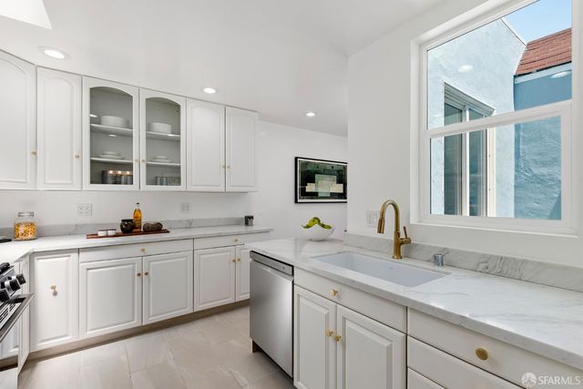 2771 37th Avenue, San Francisco, CA 94116