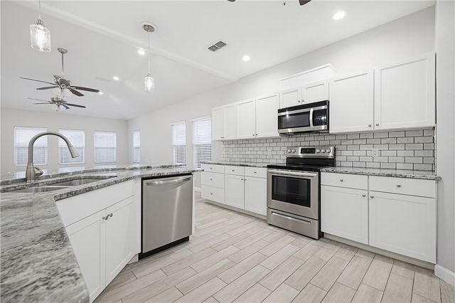 13950 Ketch St, Corpus Christi, TX 78418