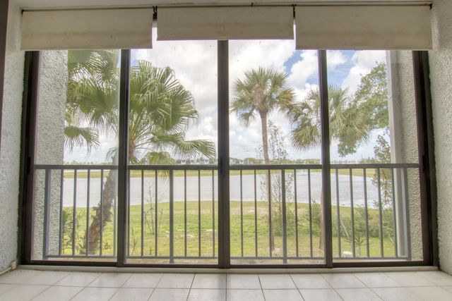 4832 Esedra Court 204, Lake Worth, FL 33467