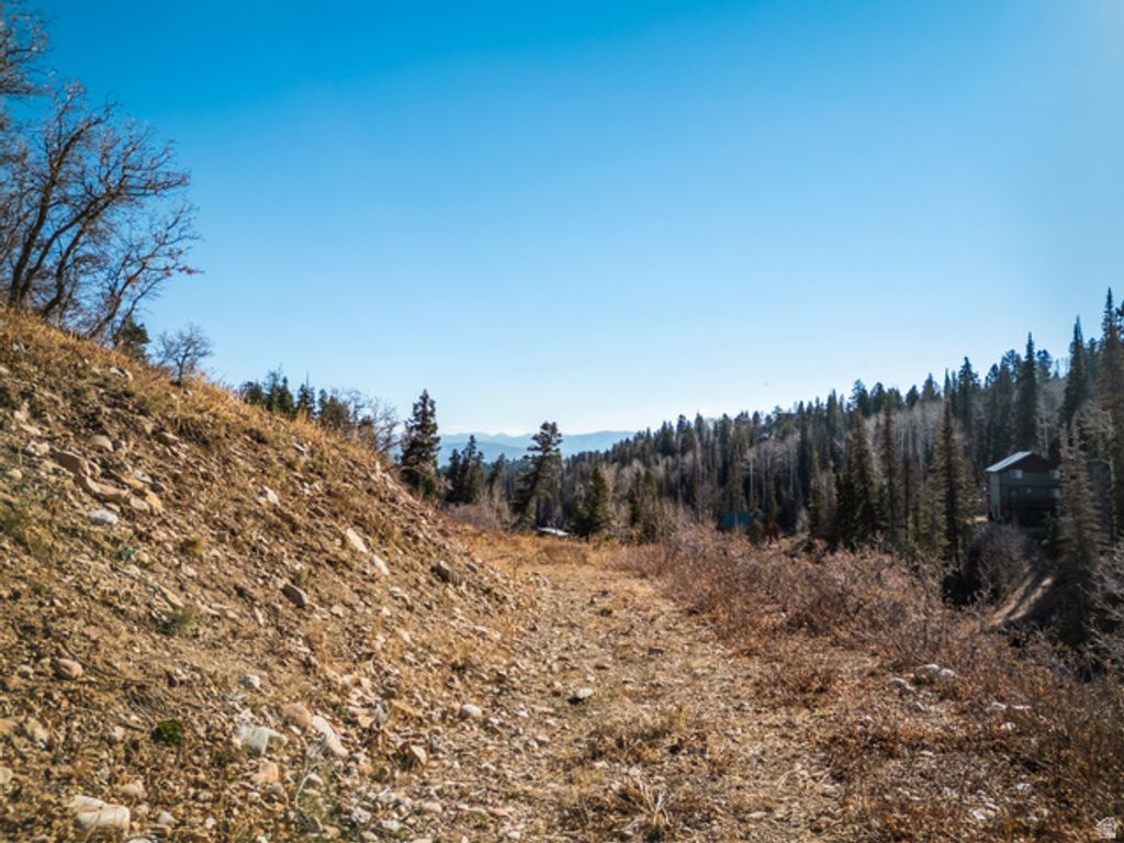 Image 15 of property listing at 1678 W Alexander Canyon Rd # D-92, Coalville, UT 84017