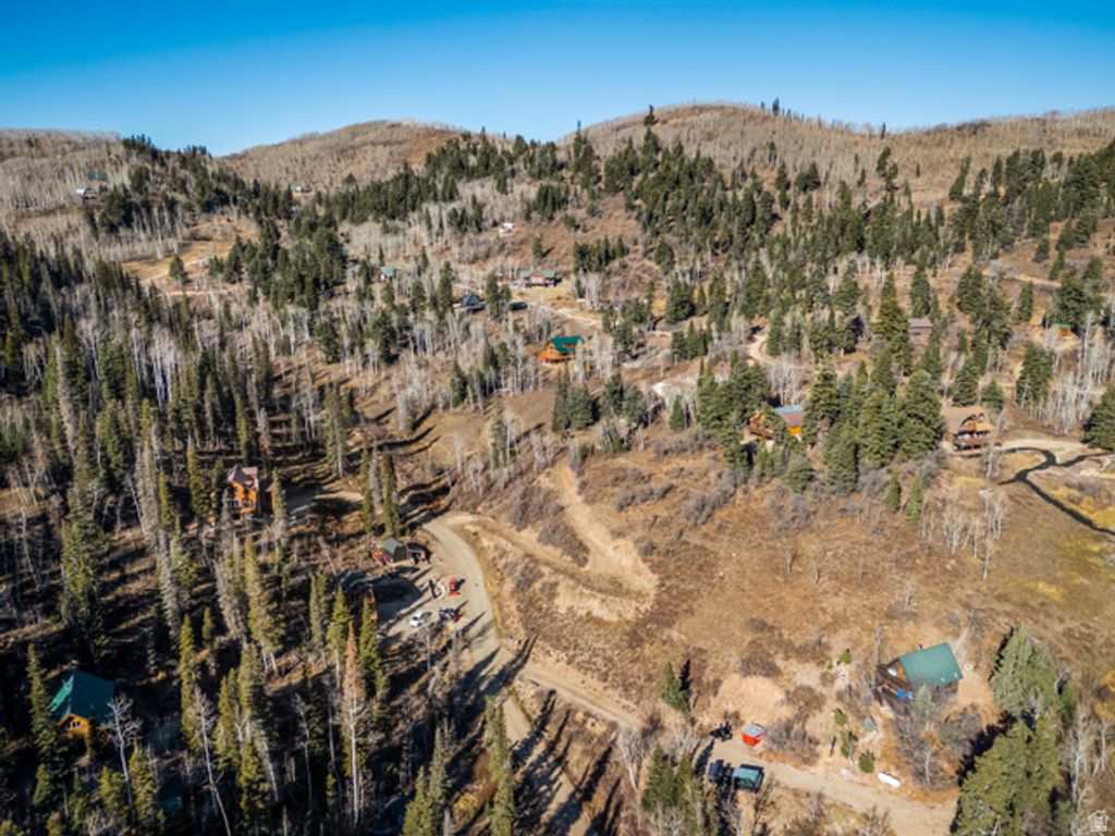 Image 6 of property listing at 1678 W Alexander Canyon Rd # D-92, Coalville, UT 84017