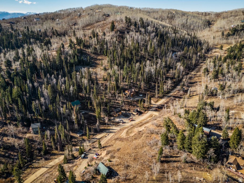 Image 7 of property listing at 1678 W Alexander Canyon Rd # D-92, Coalville, UT 84017