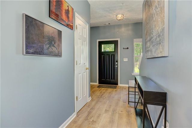 230 Magnolia Leaf Drive, Woodstock, GA 30188