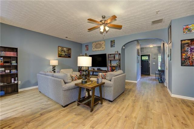 230 Magnolia Leaf Drive, Woodstock, GA 30188