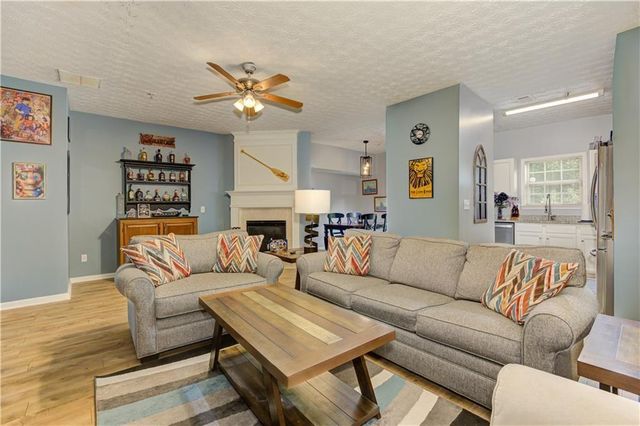 230 Magnolia Leaf Drive, Woodstock, GA 30188