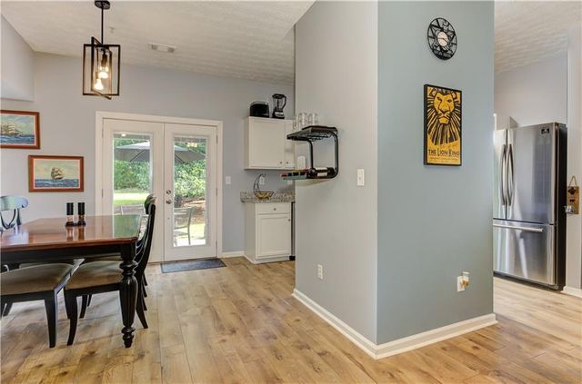 230 Magnolia Leaf Drive, Woodstock, GA 30188