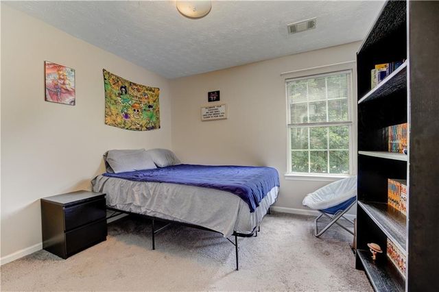 230 Magnolia Leaf Drive, Woodstock, GA 30188