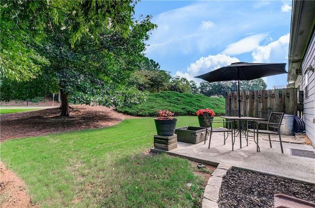 230 Magnolia Leaf Drive, Woodstock, GA 30188