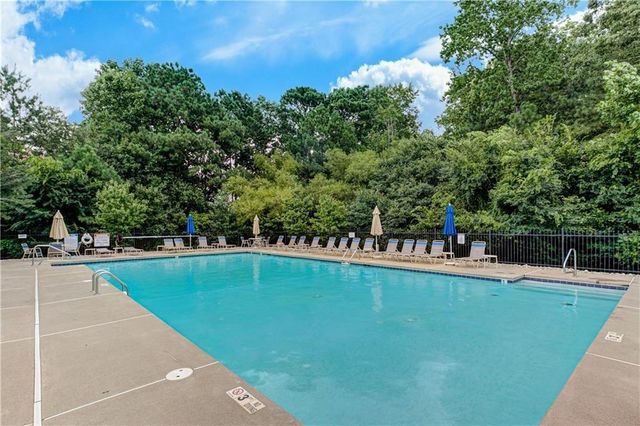 230 Magnolia Leaf Drive, Woodstock, GA 30188