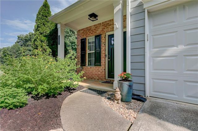 230 Magnolia Leaf Drive, Woodstock, GA 30188